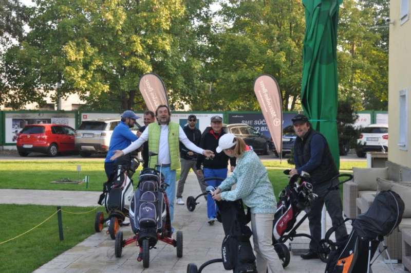 O kvapku lepší golfisti sa stretli na šiestom ročníku Kvapka Nádeje Golf Cup-u aby opäť pomohli detskej onkológii