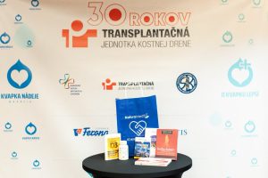 Špičky európskej hemato-onkológie v Bratislave: Nadácia Kvapka Nádeje si pripomenula 30 rokov transplantácií kostnej drene u detí