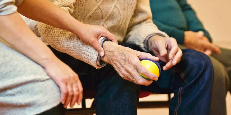 Kvapka nádeje pomáha seniorom v Liptove